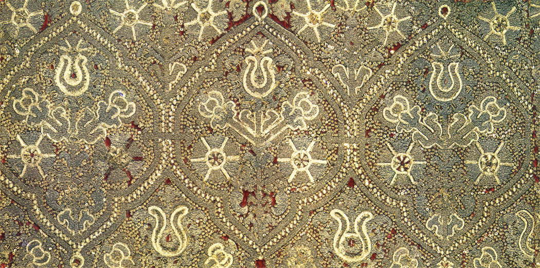 Fragment of a gold embroidery. 17th century. 35x98. RT-9292