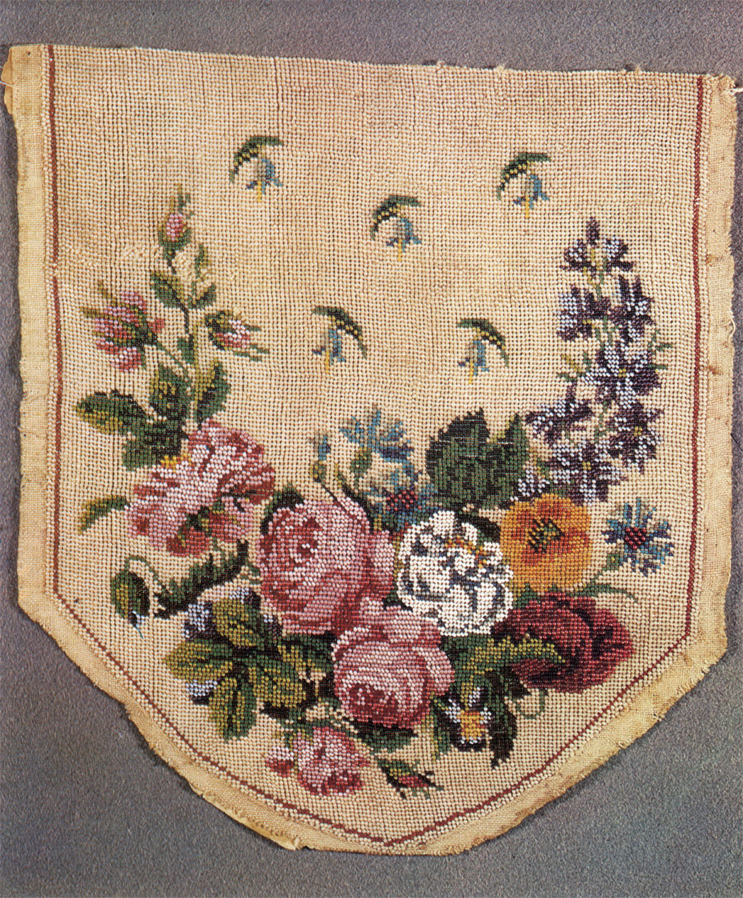 Embroidery on a handbag. 1830s. 20,5x19. RT-4719